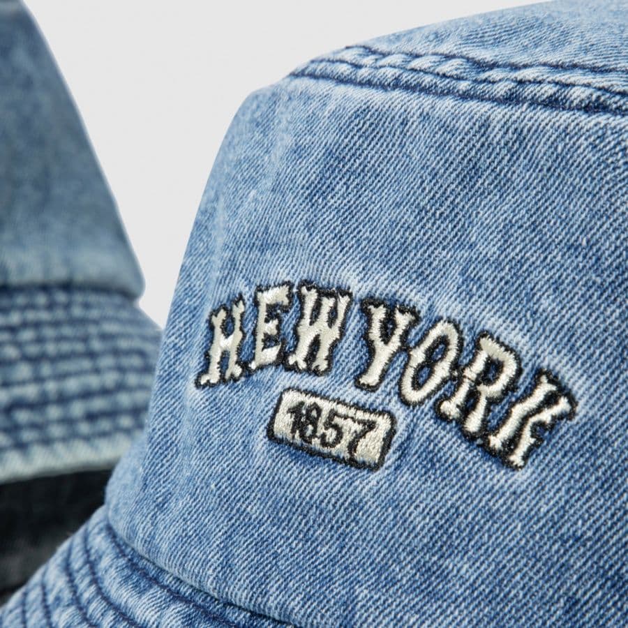 バケットハット ヴィンテージ風刺繍入りデニムバケットハット
