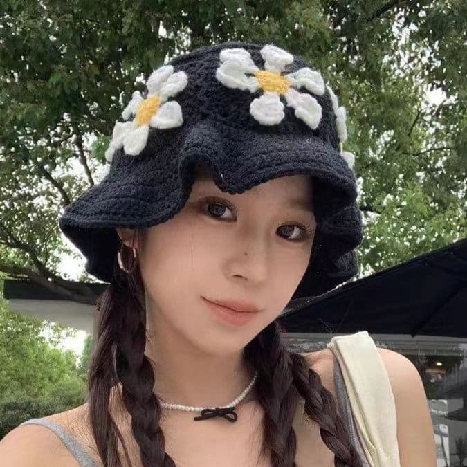 バケットハット 花咲く優しさ かぎ針編みのクロシェ 手編み 編み物バケットハット