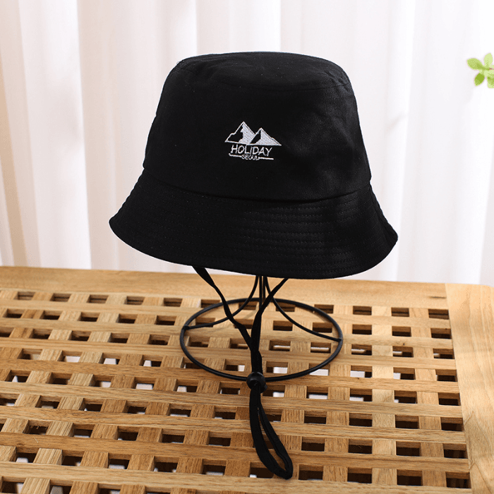 バケットハット 山岳刺繍入り紐付きバケットハット
