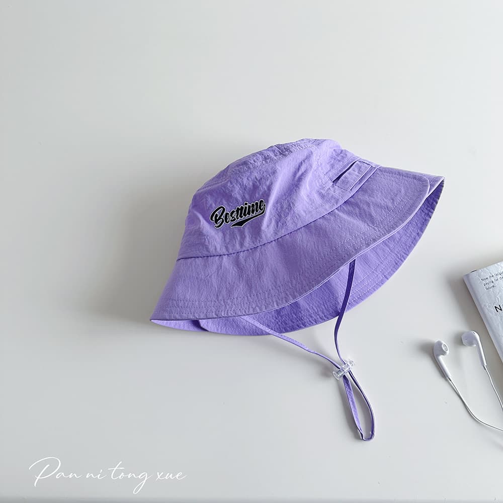 バケットハット ベビー用　シンプル刺繍入り紐付きバケットハット