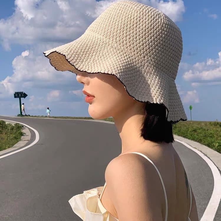 バケットハット 優美な波状裾バケットハット