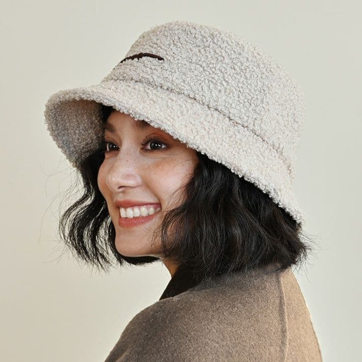 バケットハット もこもこ刺繍入りふわふわバケット