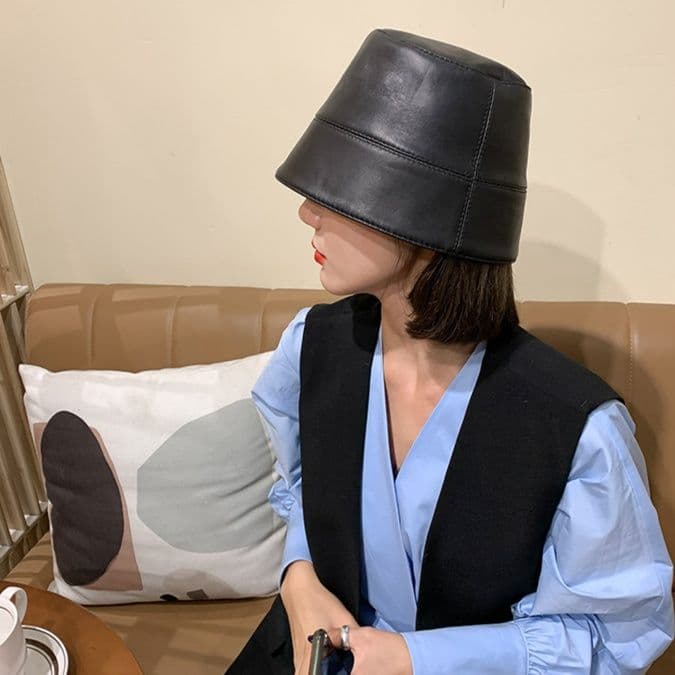 バケットハット 艶やか 本革バケットハット